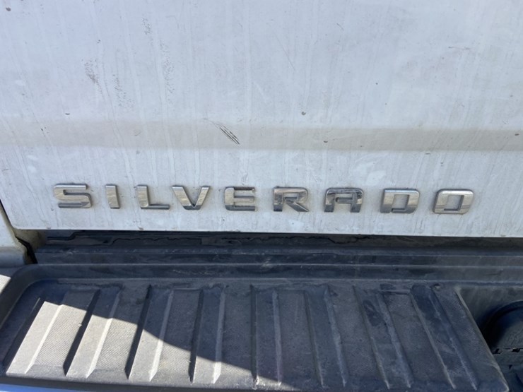 2016-chevrolet-silverado-2500-image-32