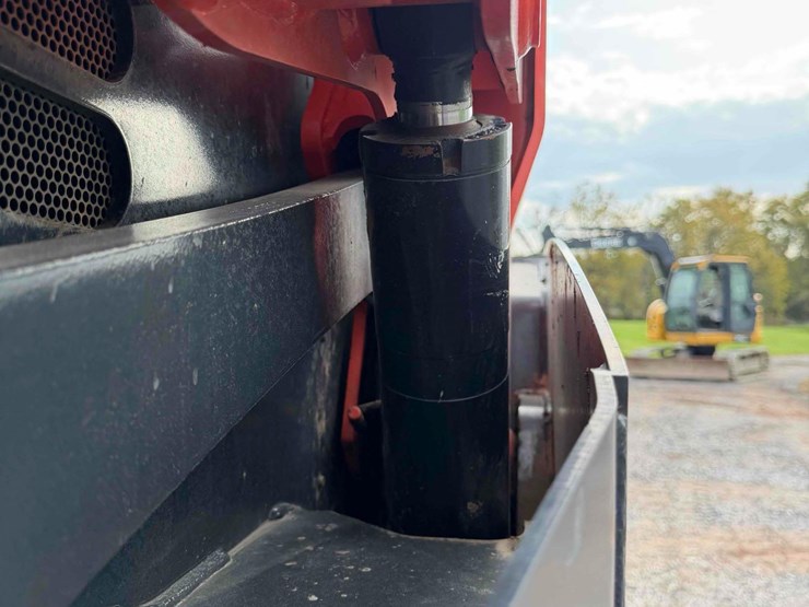 2019-kubota-svl95-2-image-11