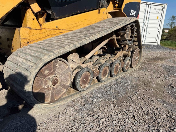 caterpillar-297c-image-12