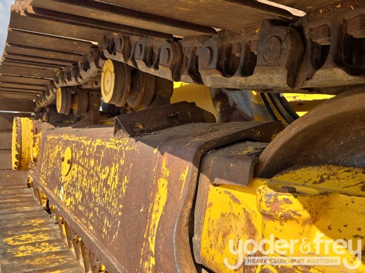 2023-komatsu-d61px-image-17