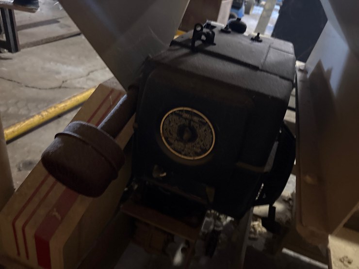 #181-•-miller-curbilder-mc-650-curb-extruder-machine-image-5