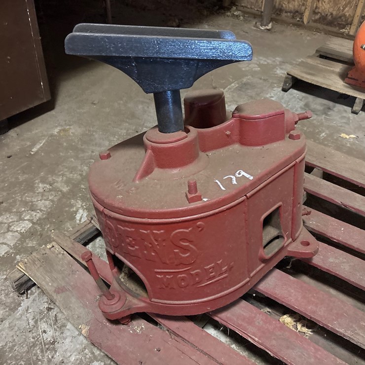 #179 • Louden No. 2 Cast Iron Machinery Housing