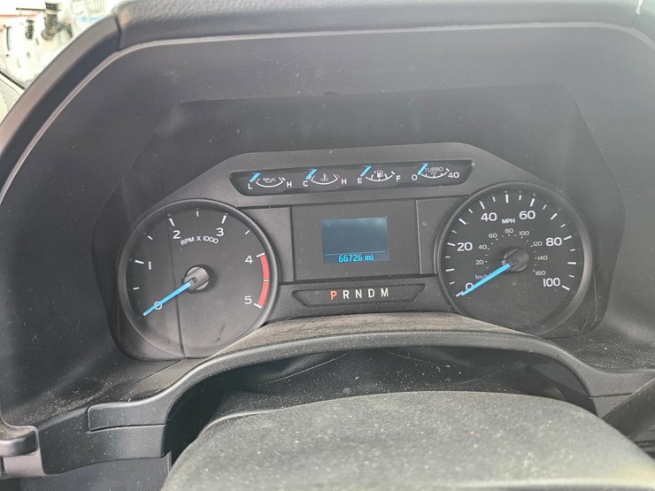 2021-ford-f550-image-6