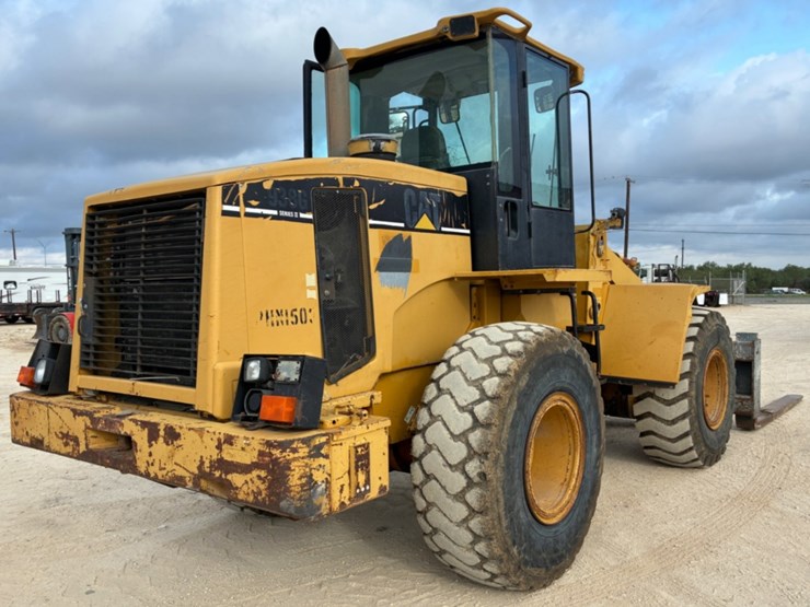 2004-caterpillar-938g-image-4
