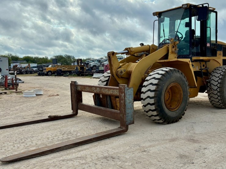 2004-caterpillar-938g-image-1