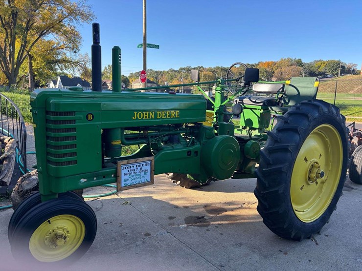 john-deere-model-b-image-2