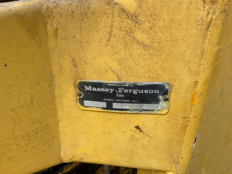 1966-massey-ferguson-2135-image-13