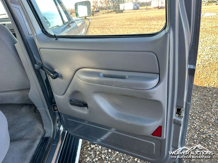 1995-ford-f350-image-25