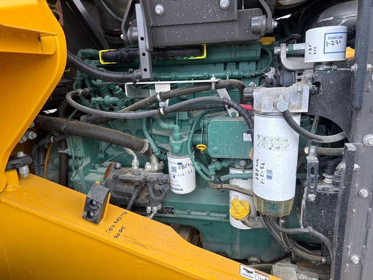2024-volvo-l90h-image-30