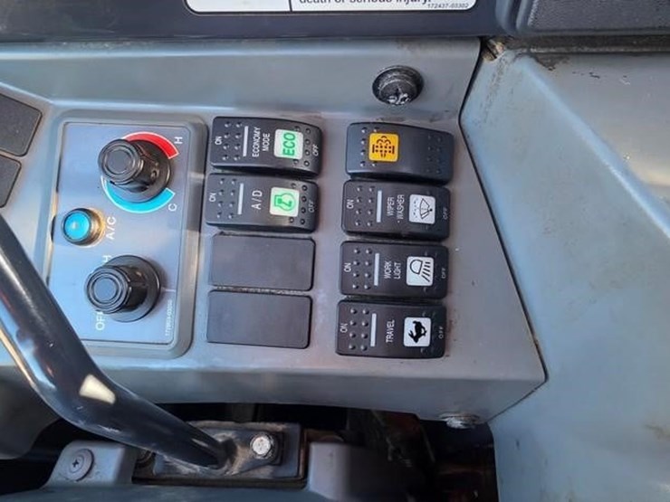 2022-yanmar-sv100-2a-image-68