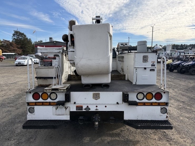 2017-ford-f550-image-5