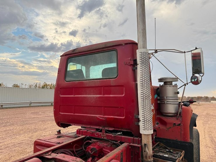 mack-dm690s-image-25