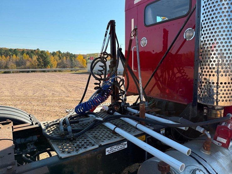 2000-kenworth-t800-image-28