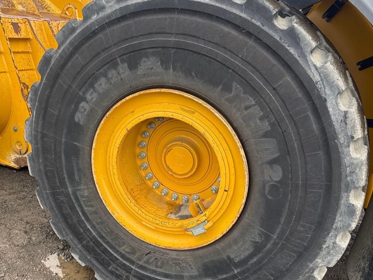 2024-deere-844-p-tier-image-29