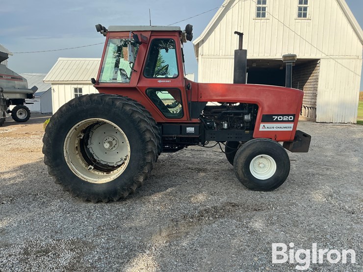 1978-allis-chalmers-7020-tractor-w/-duals-image-4