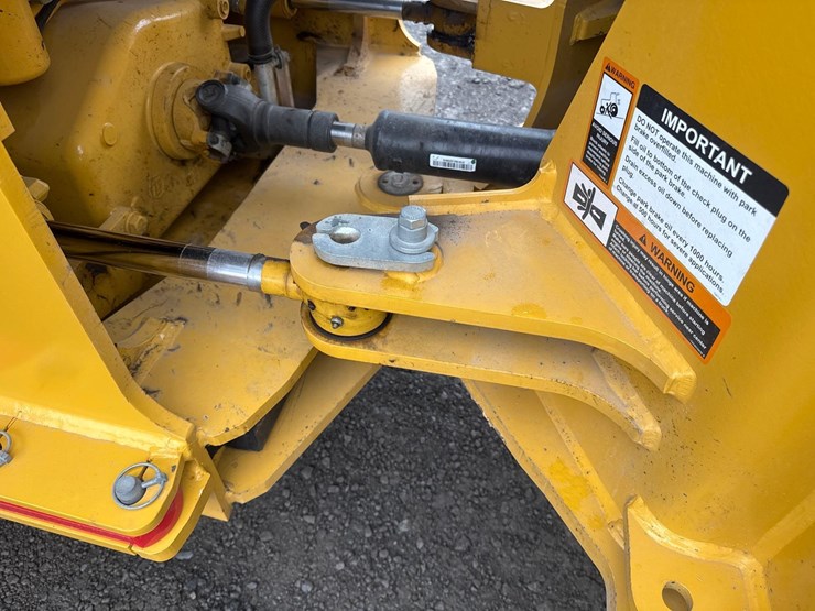 2024-john-deere-624-image-22