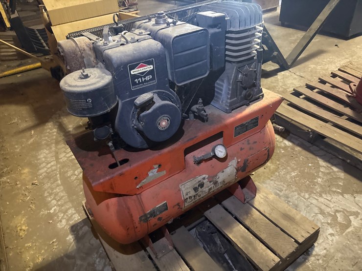 #180-•-devilbiss-horizontal-air-compressor-image-3
