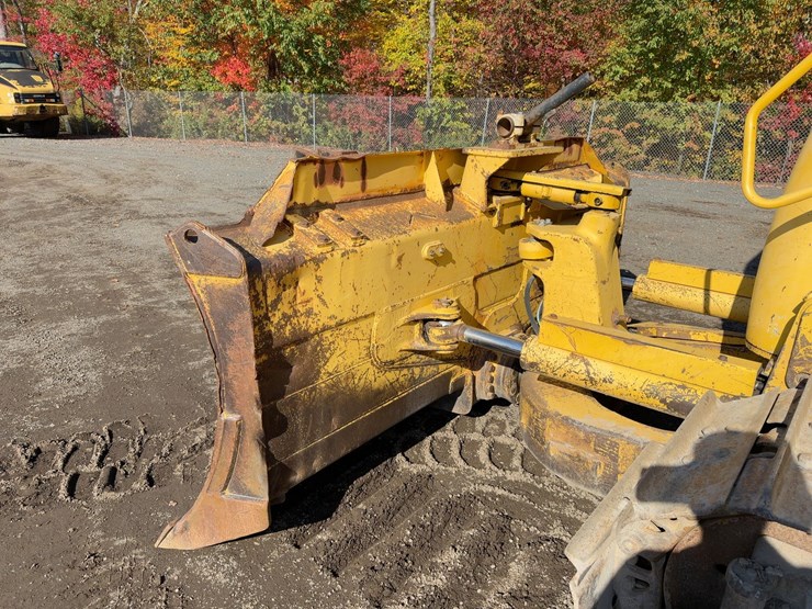 2014-komatsu-d61ex-23-image-10