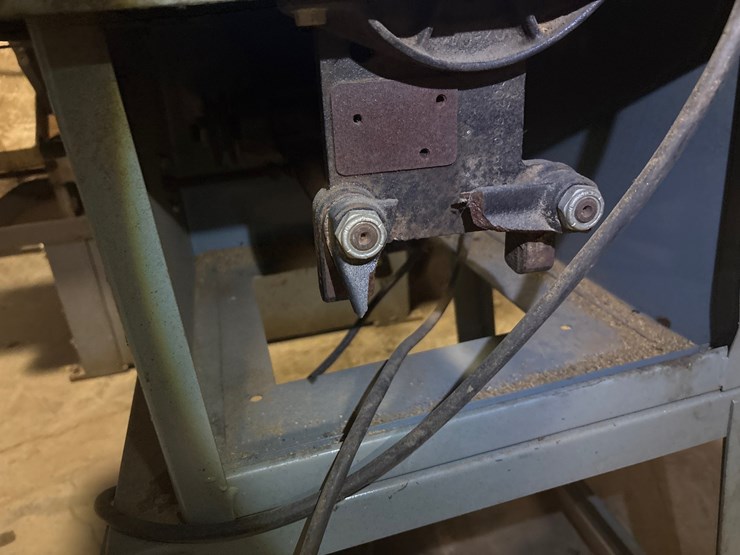 #171-•-delta-34-444-stationary-table-saw-on-stand-image-4