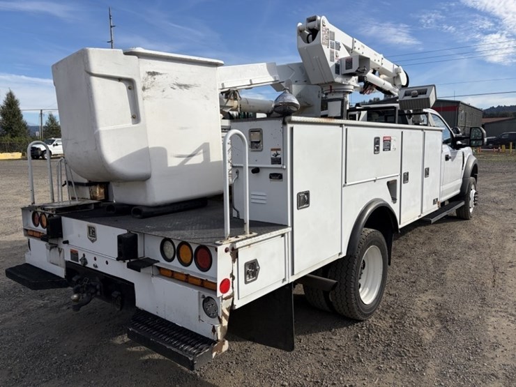 2017-ford-f550-image-4