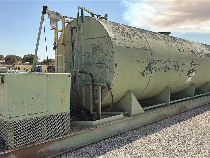 10,000-gallon-diesel-fuel-tank-&-3-comp.-lubester-combo-skidded-image-7