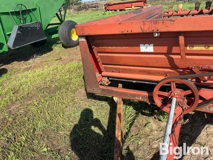 new-holland-790-image-13