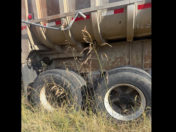1977-fruehauf-end-dump-trailer-image-4