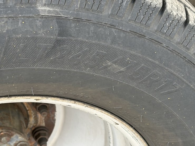 2011-ford-f350-image-17