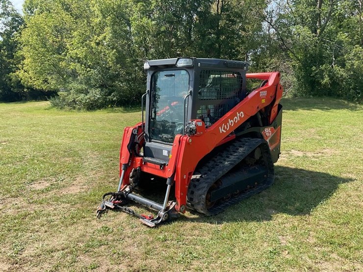#1052-•-2024-kubota-ssvl75-3-track-skid-steer-134817-image-1