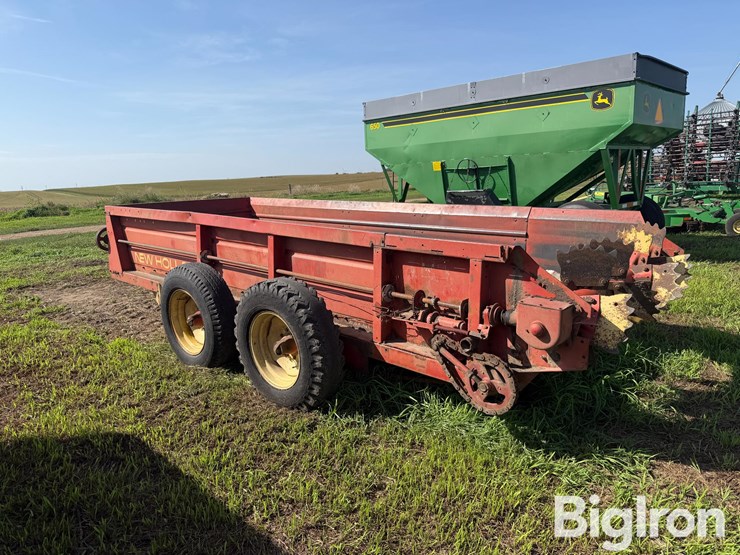 new-holland-790-image-7