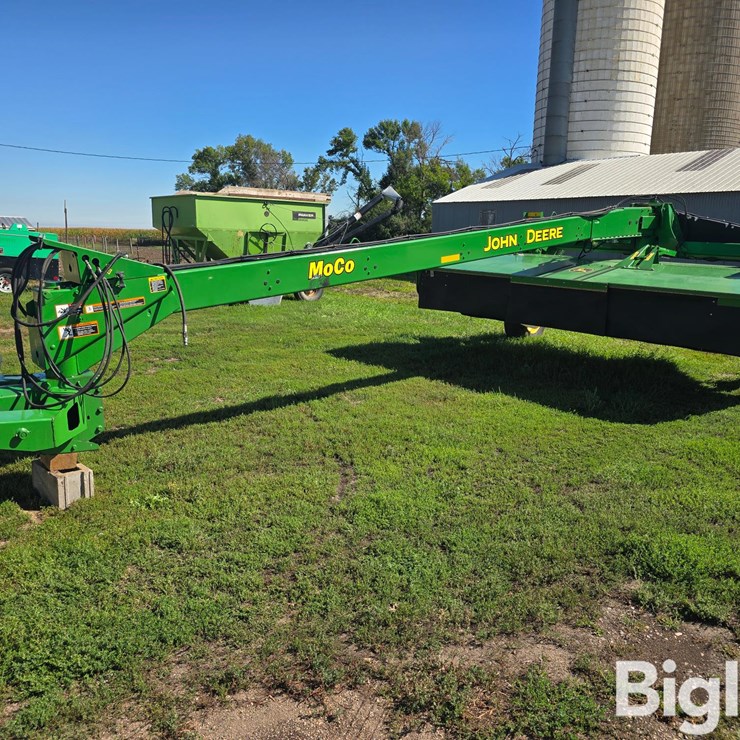 2014 JOHN DEERE 946
