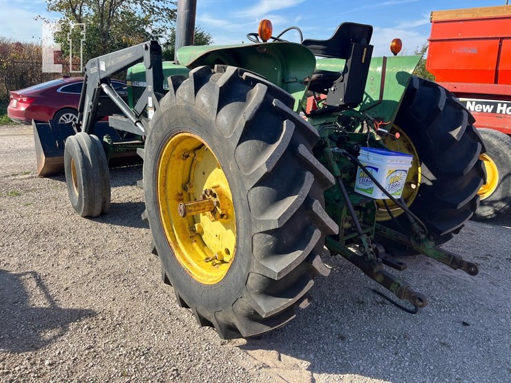 1977-john-deere-2840-image-2