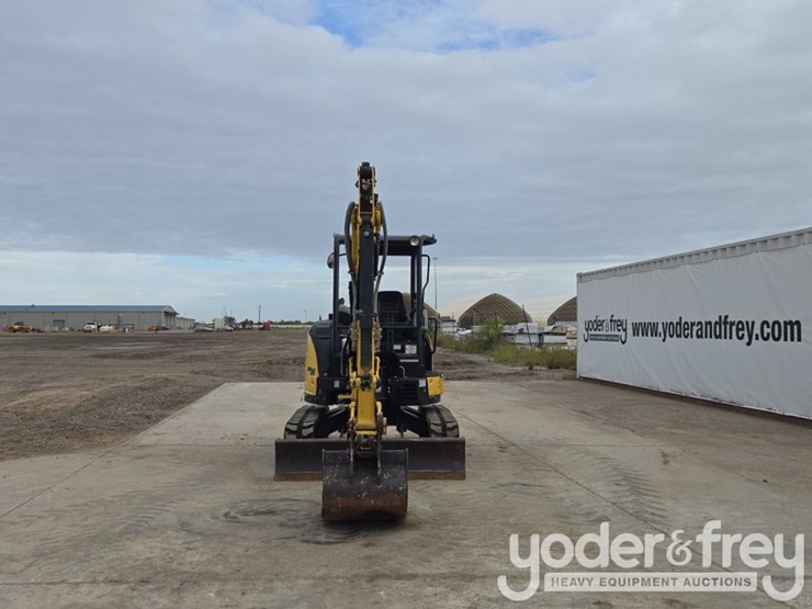 2020-yanmar-vio35-6a-image-8