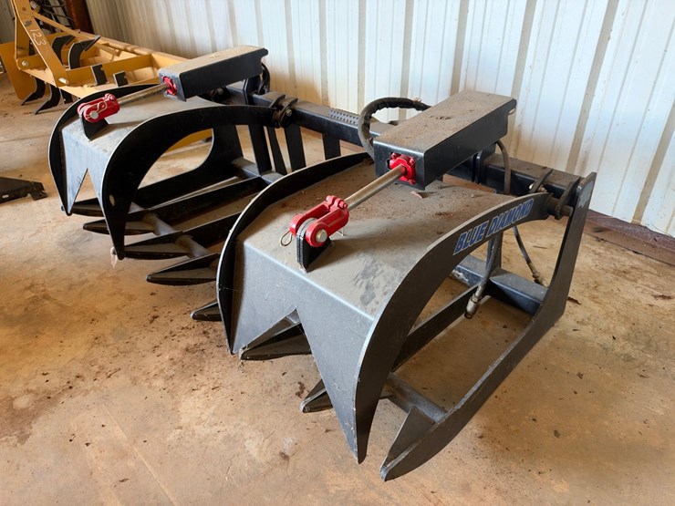 #124-•-blue-diamond-dual-lid-skid-steer-grapple-attachment-image-1