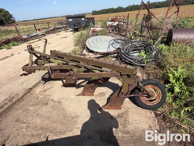 4-bottom-plow-image-8