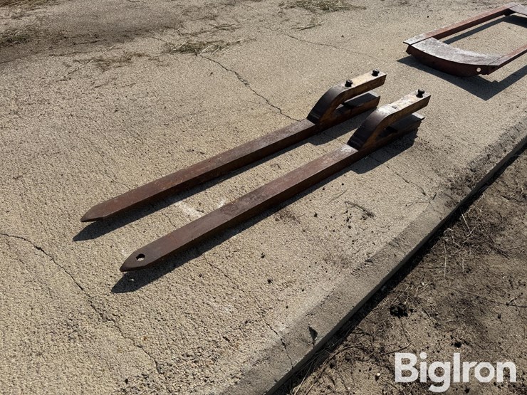 pallet-fork-bucket-attachments-image-3