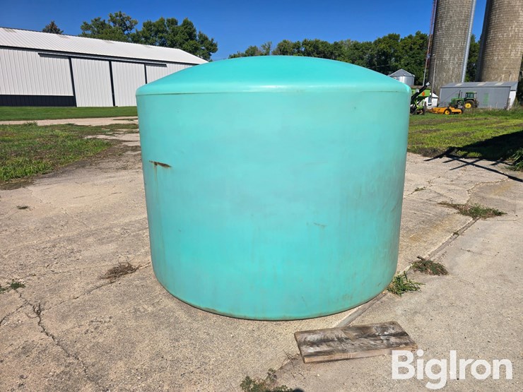 ace-roto-mold-1500-vertical-poly-tank-image-3