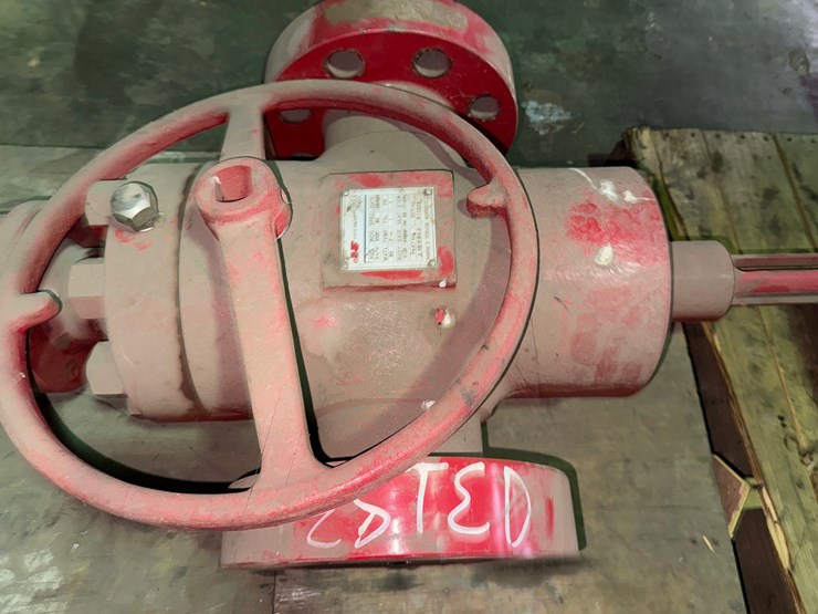 (unused)-(1)-5-1/8”-5m-manual-flanged--frac-vlv-&-(1)-4-1/16”-5m-hyd-gate-valve-image-4