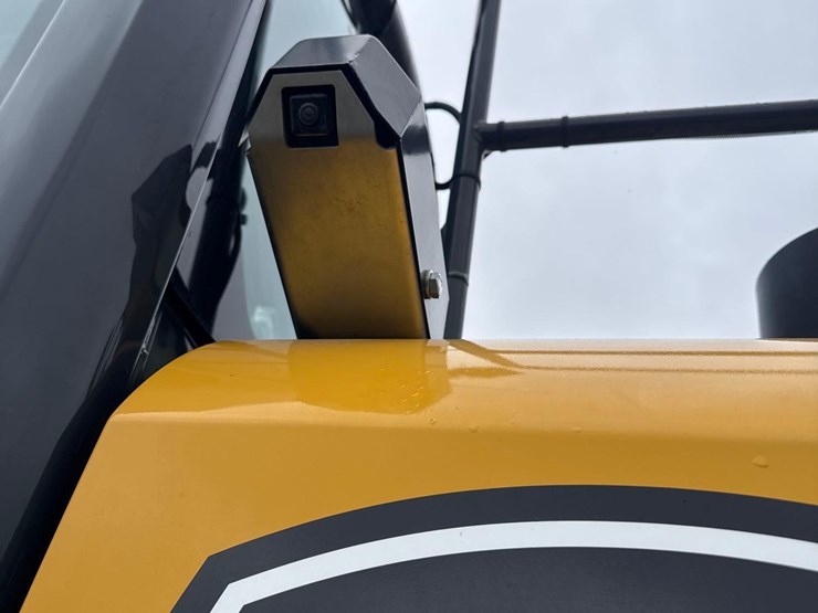 2024-john-deere-350-image-32