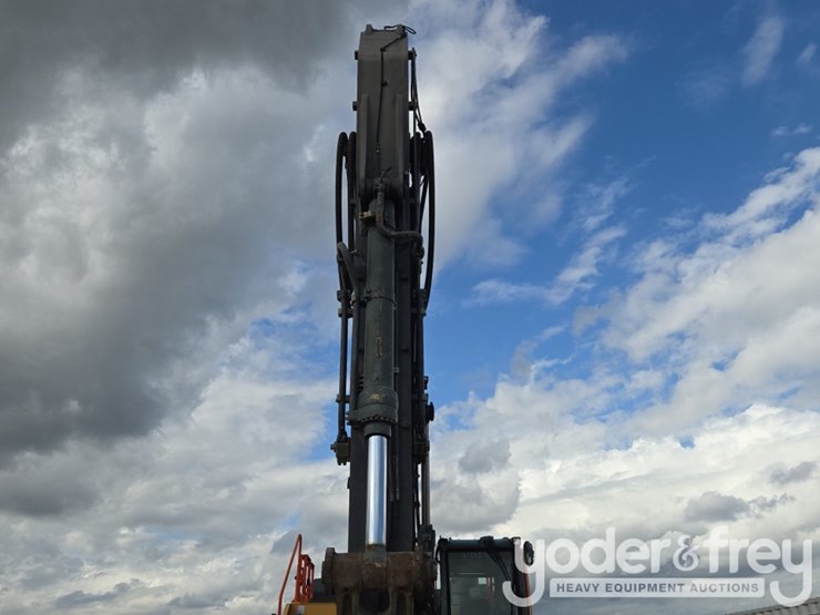 2016-volvo-ec350el-image-30