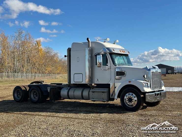 2012-freightliner-coronado-122-image-2
