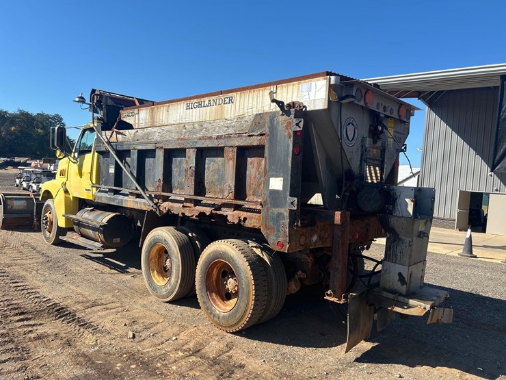 2004-sterling-l9500-image-6