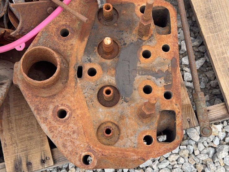 pallet-of-miscellaneous-parts.-image-12