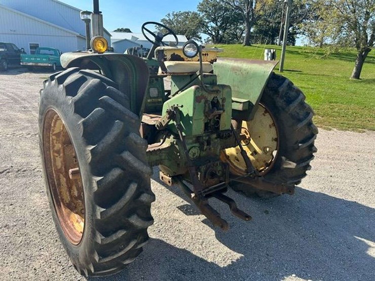john-deere-4010-image-5