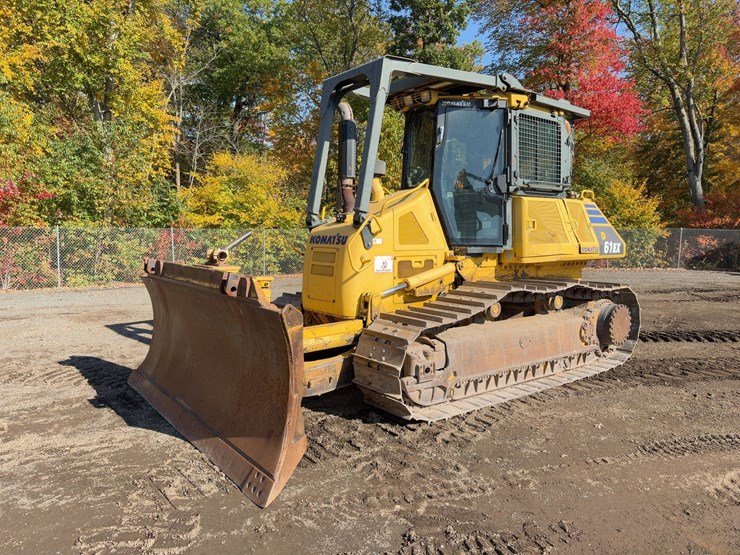 2014-komatsu-d61ex-23-image-1