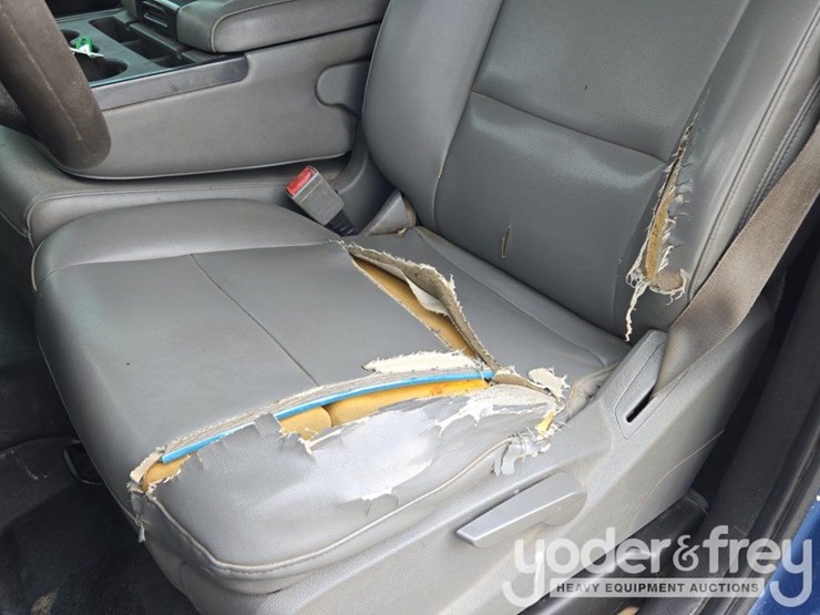 2015-chevrolet-silverado-2500-image-41