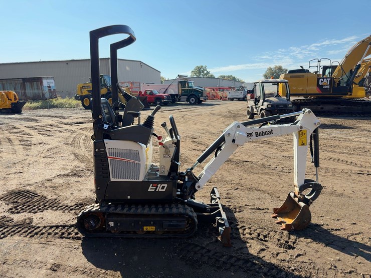 2023-bobcat-e10-image-5