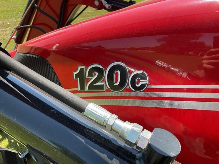 2020-case-ih-farmall-120c-image-18