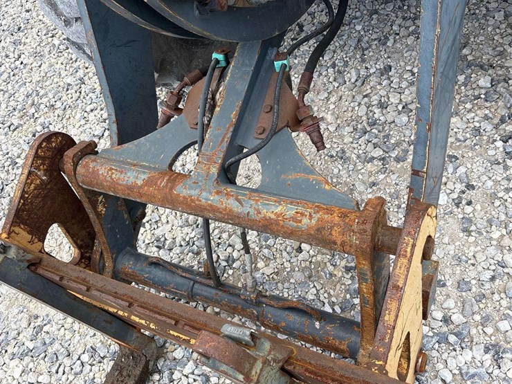 deere-244j-image-13