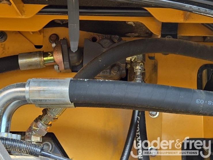 2016-volvo-ec350el-image-43